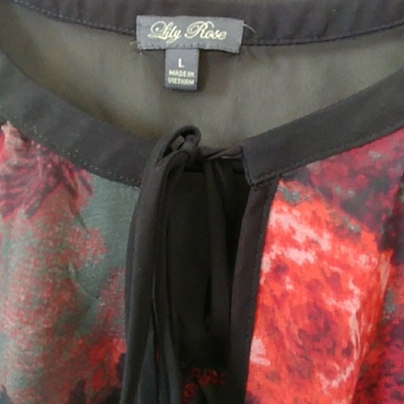 Lily Rose floral blouse - Picture 4 of 4